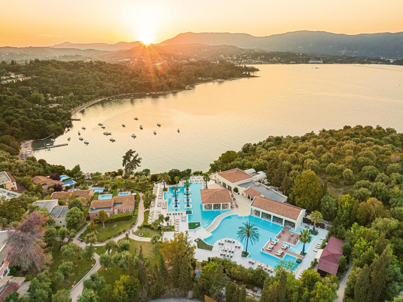 Grecotel Eva Palace