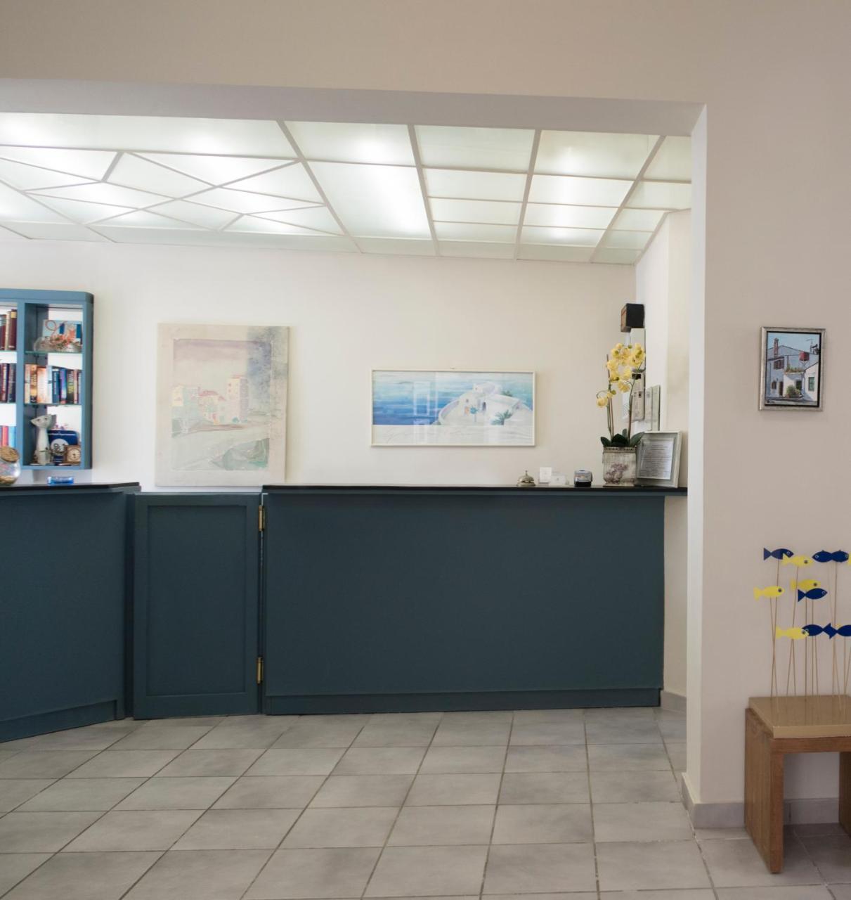 Astra Apartments Hotel 2 *