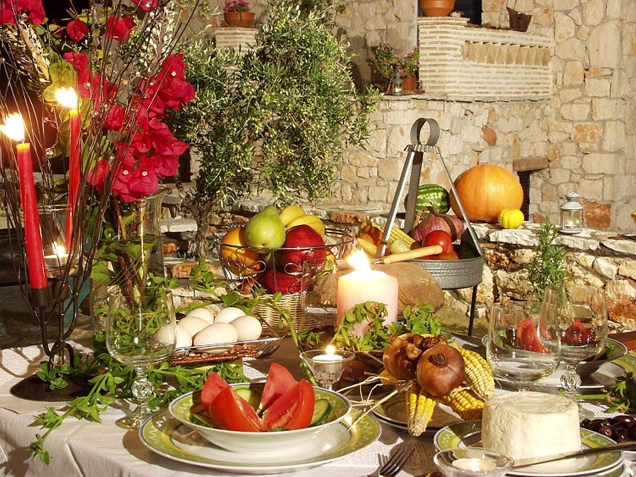 Revera Traditional Stone Villas, Apartments & Studios 