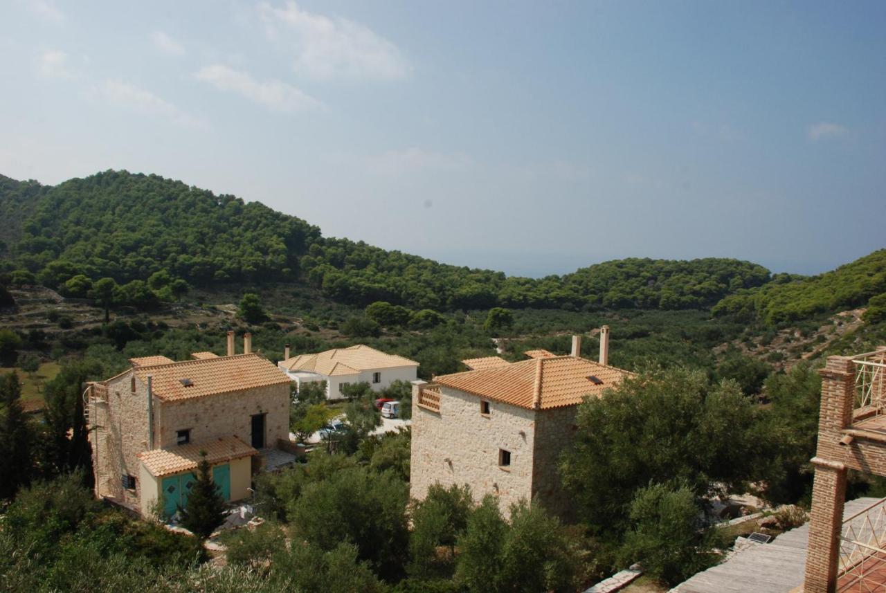 Revera Traditional Stone Villas, Apartments & Studios 