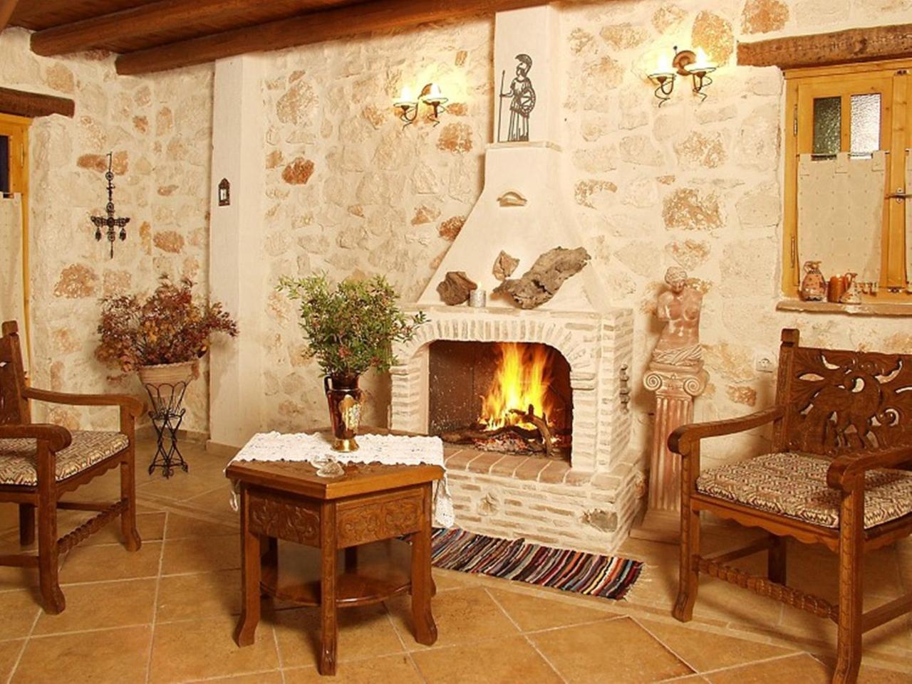 Revera Traditional Stone Villas, Apartments & Studios 