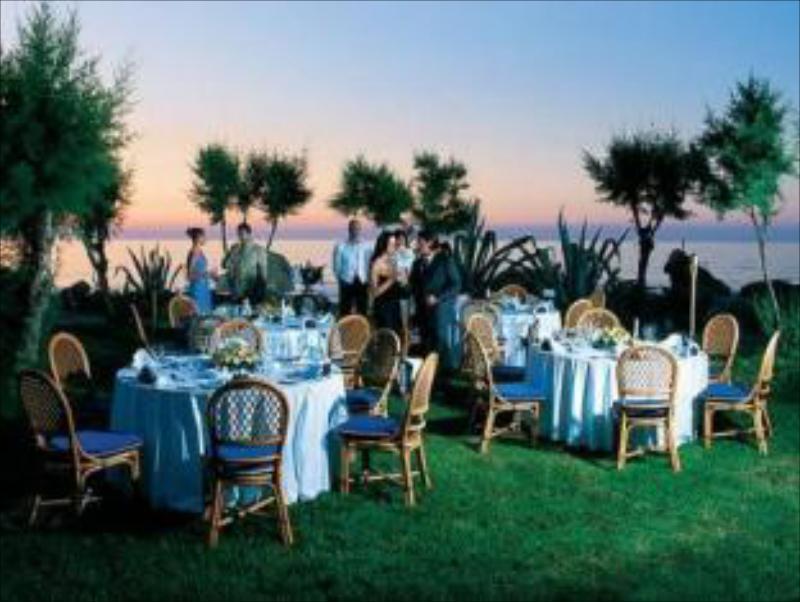 Aquila Rithymna Beach