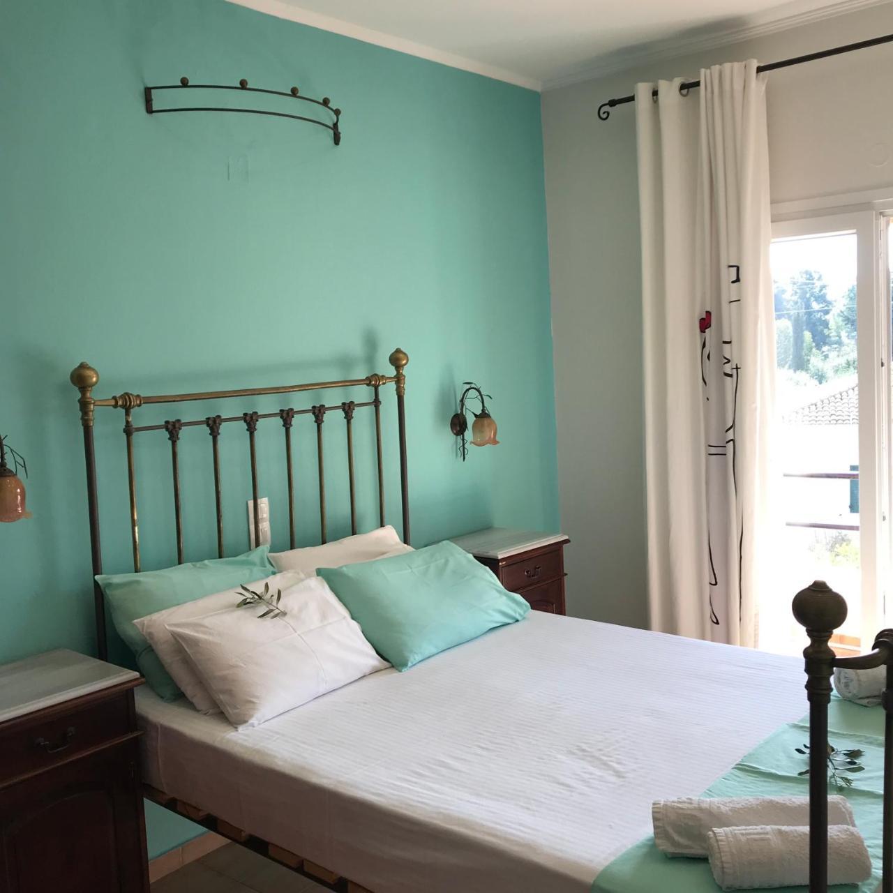 Reggis Apartments 