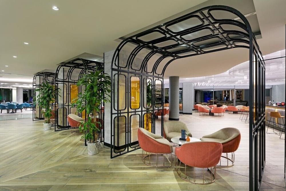 Limak Atlantis de Luxe Hotel & Resort