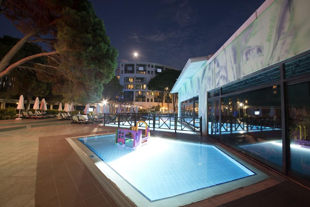 Limak Atlantis de Luxe Hotel & Resort