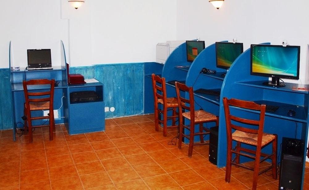 Narkissos Hotel