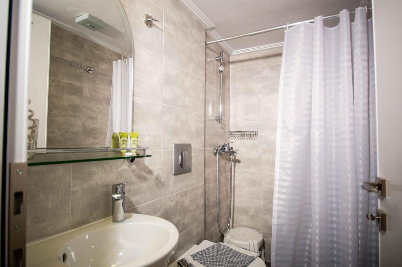 Diamanti Studios 2 *