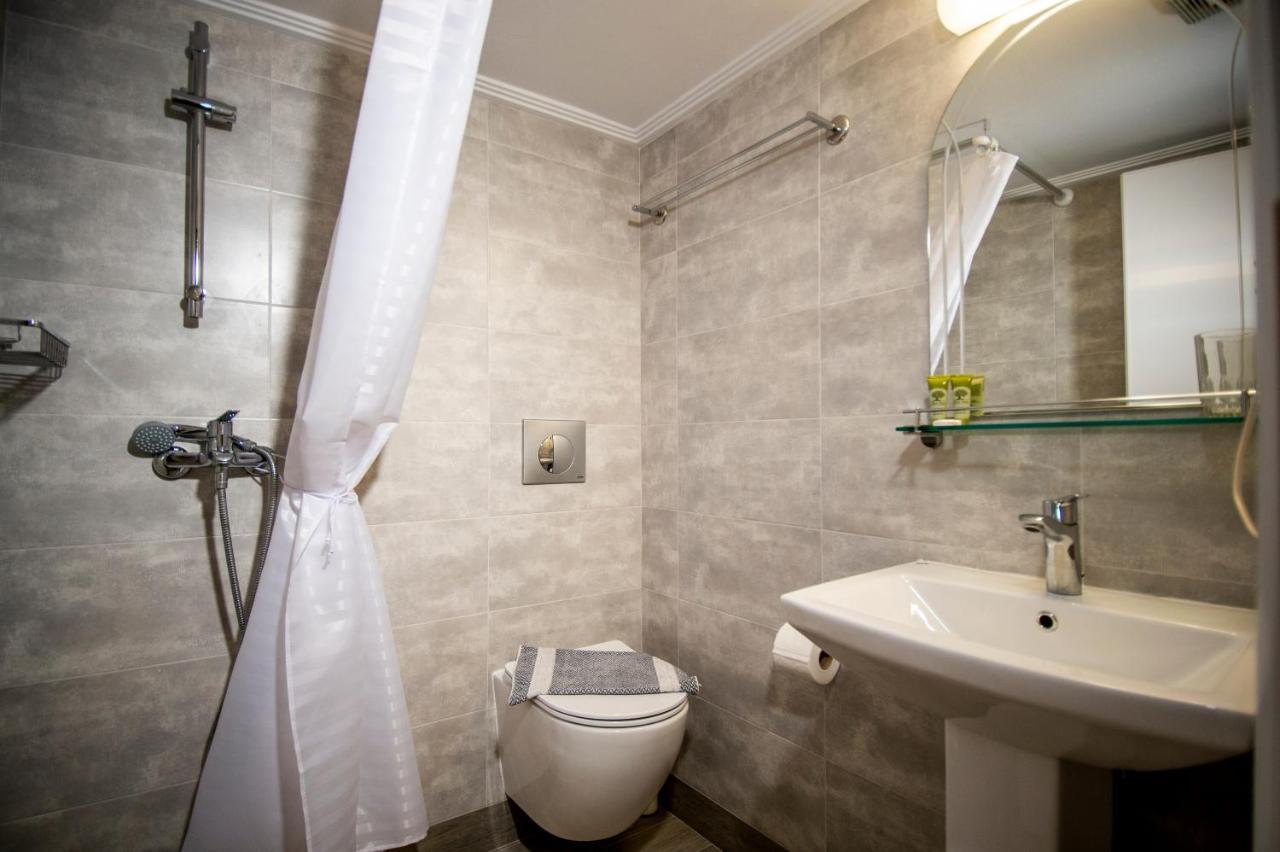 Diamanti Studios 2 *
