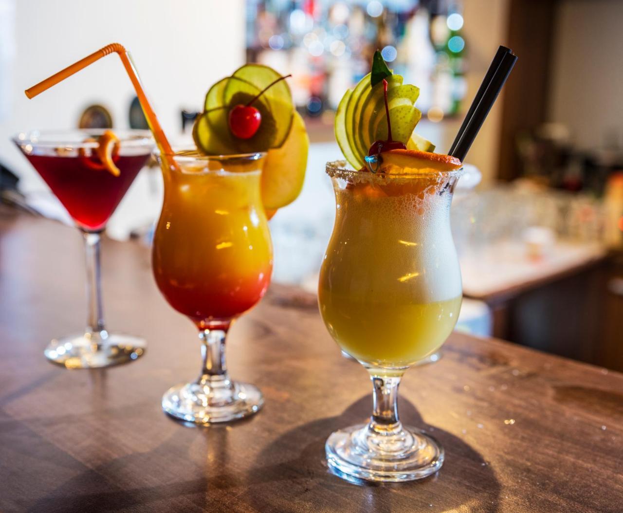 Grand Royale Apartment Complex & Spa