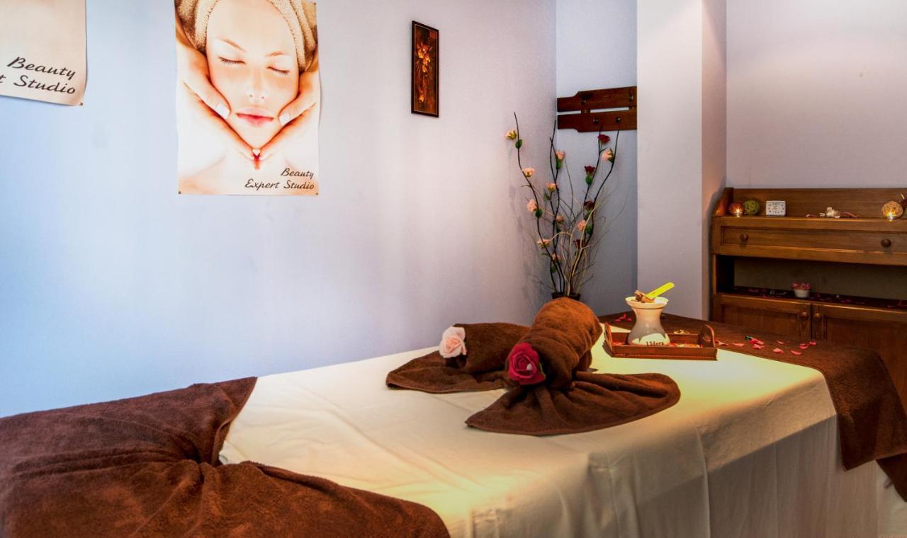 Grand Royale Apartment Complex & Spa