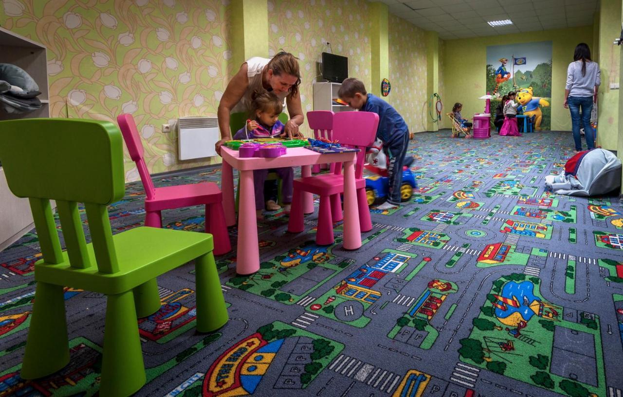 Grand Royale Apartment Complex & Spa