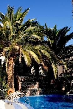 Black Sandy Beach 3 *