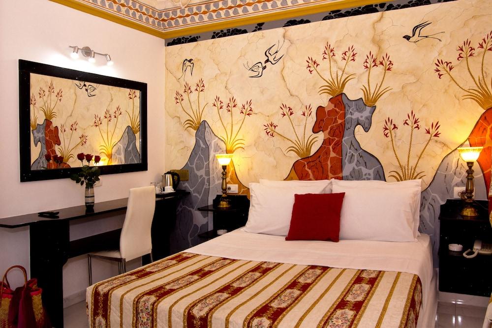 Black Sandy Beach 3 *