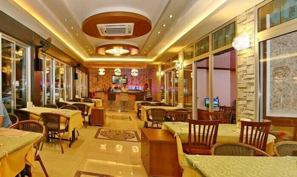 Alanya Beach Hotel