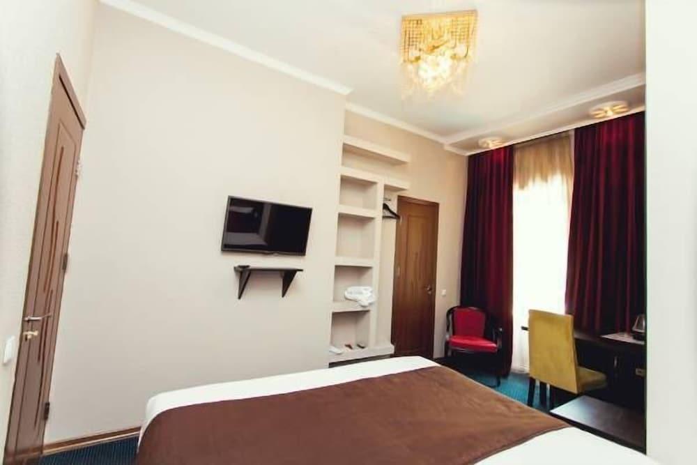 Shadow Boutique Hotel amp; Spa