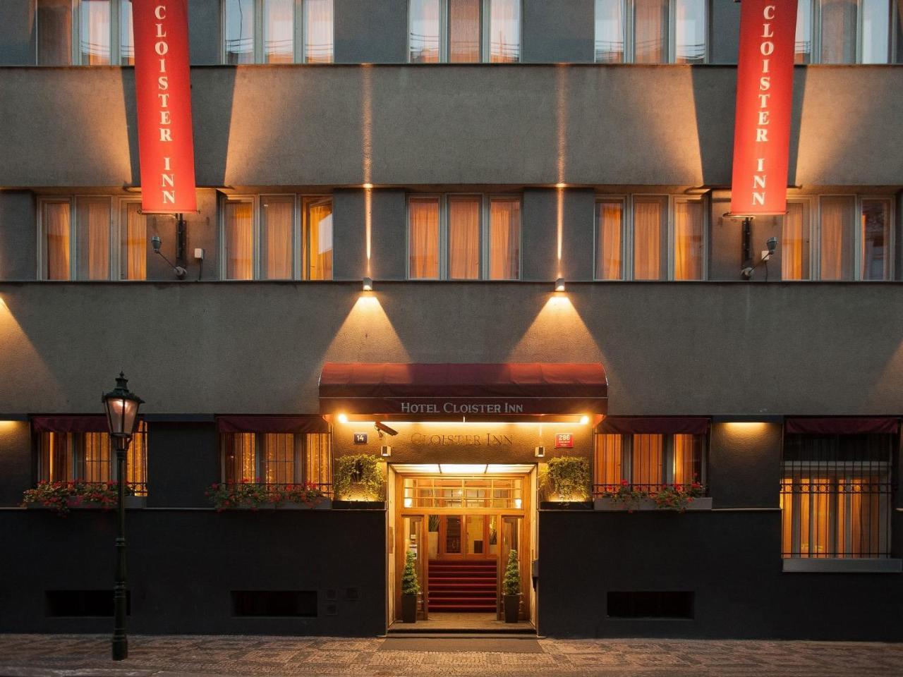 Hotel Cloister Inn
