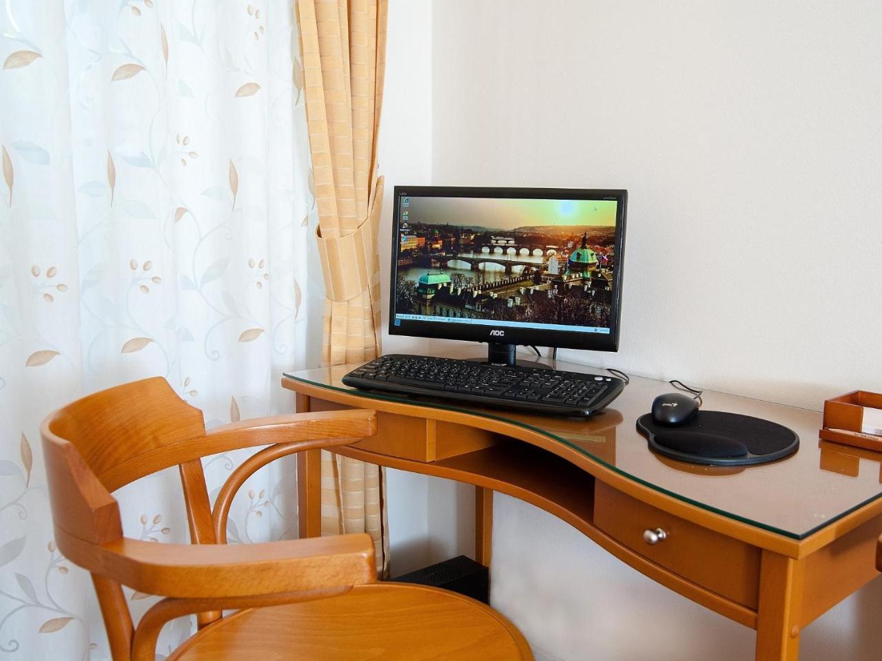 Hotel Cloister Inn