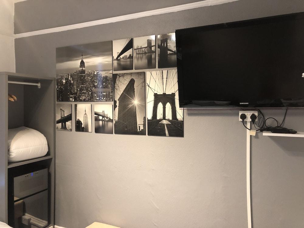 Book A Bed Hostel (adults Only)