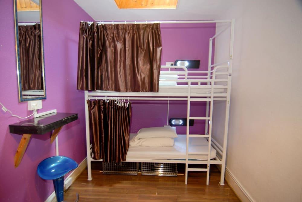 Book A Bed Hostel (adults Only)