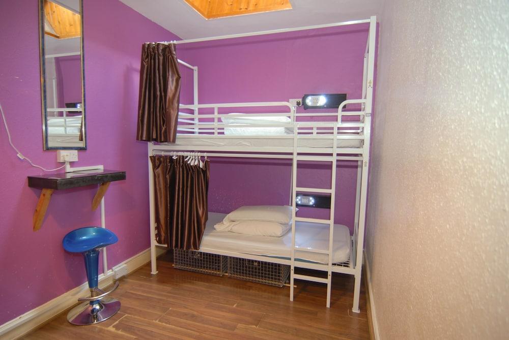 Book A Bed Hostel (adults Only)