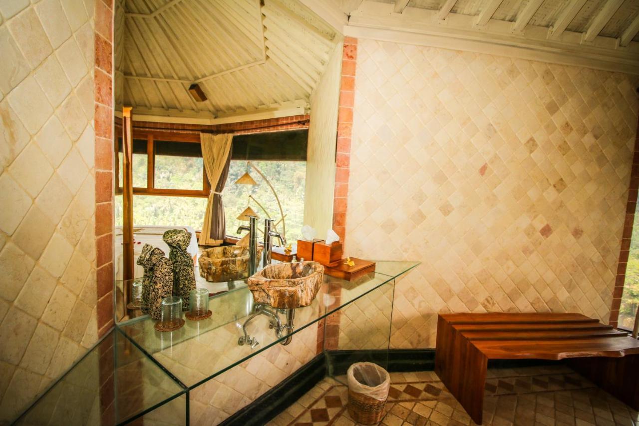 Kupu Kupu Barong Villas and Tree Spa by L'OCCITANE