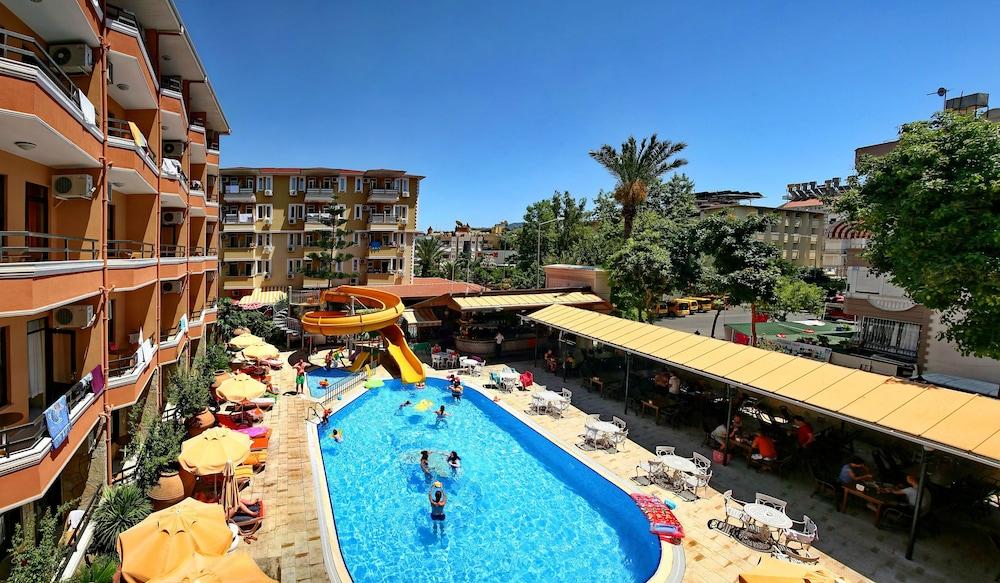 Kleopatra Fatih Hotel