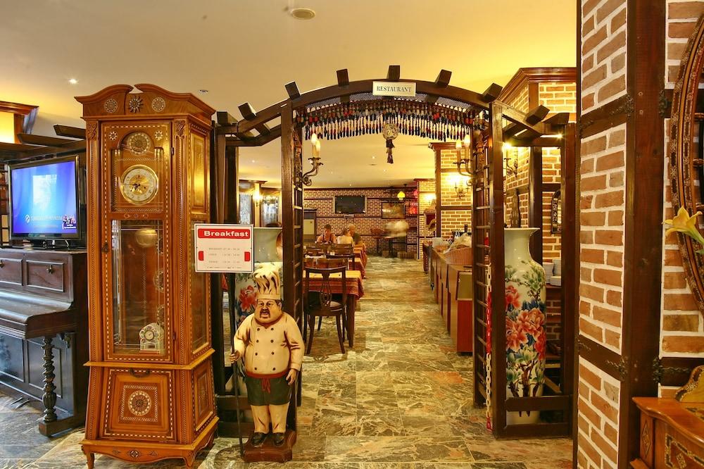 Kleopatra Fatih Hotel