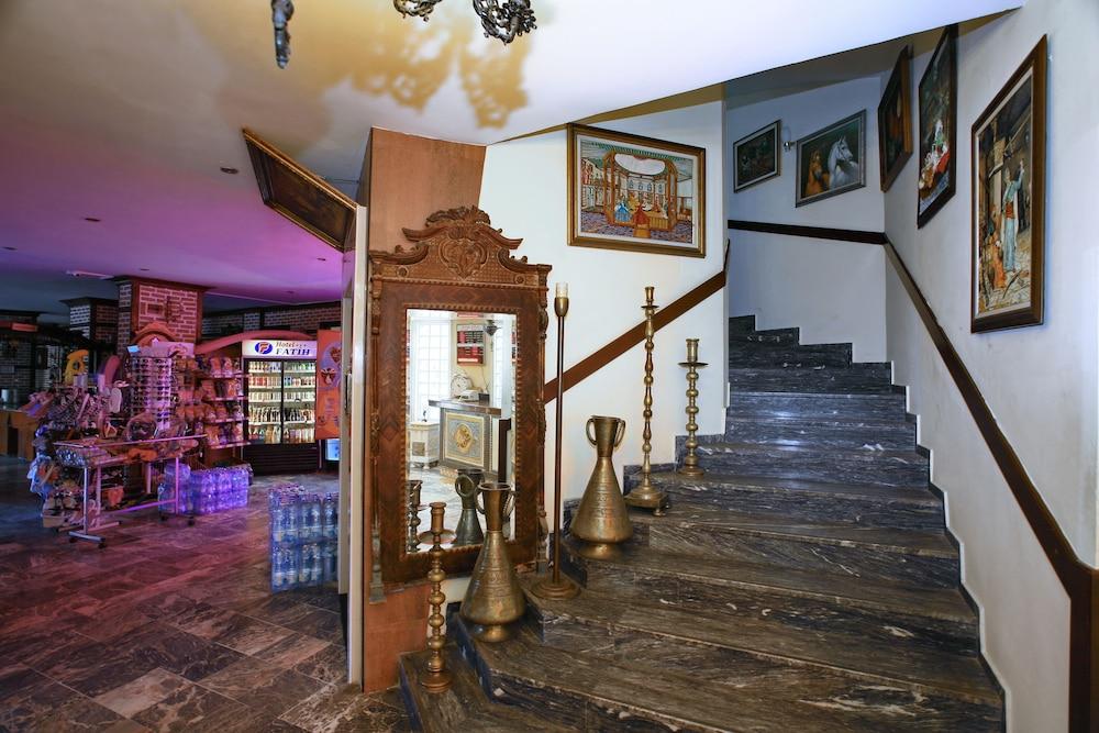 Kleopatra Fatih Hotel