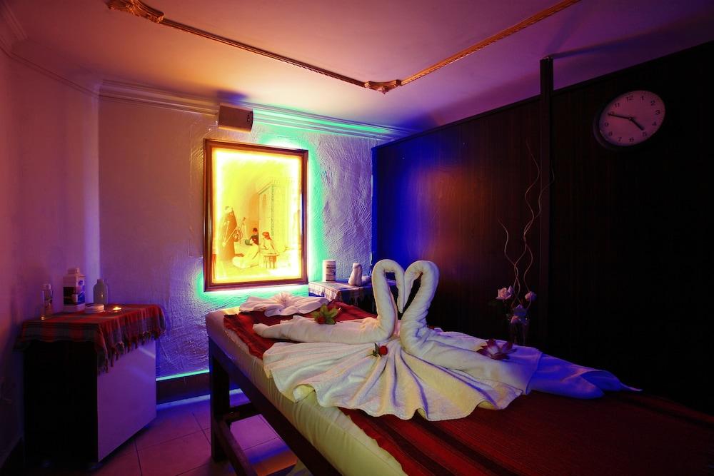 Kleopatra Fatih Hotel