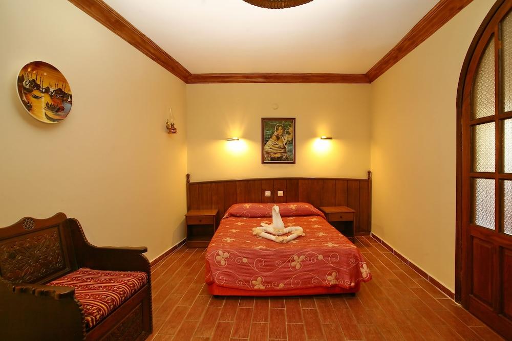 Kleopatra Fatih Hotel