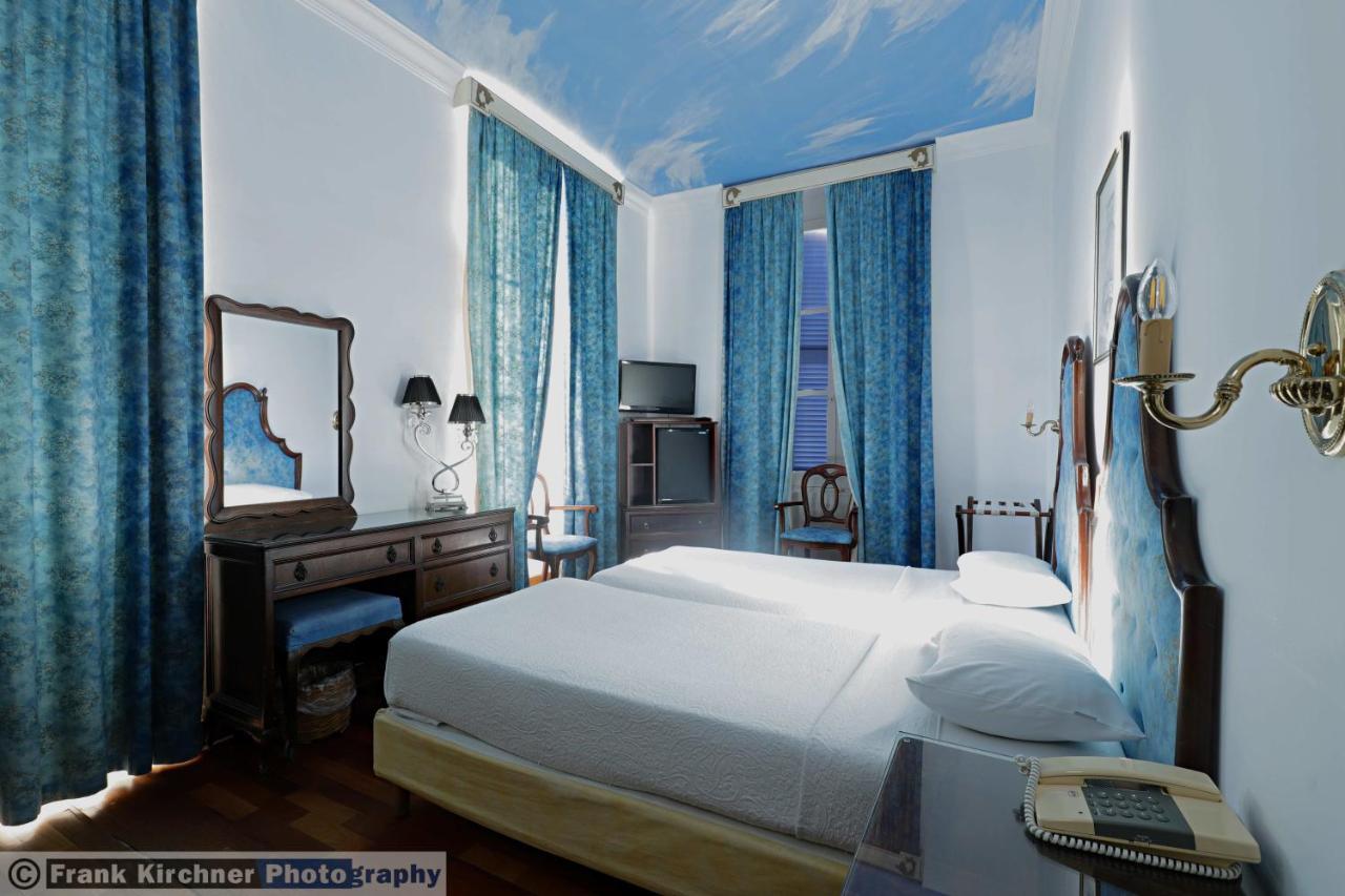 Hotel Castille