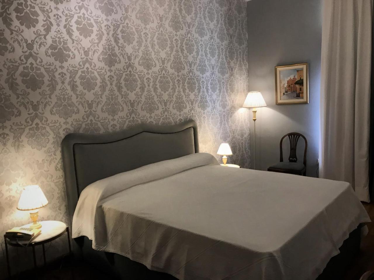 Hotel Castille