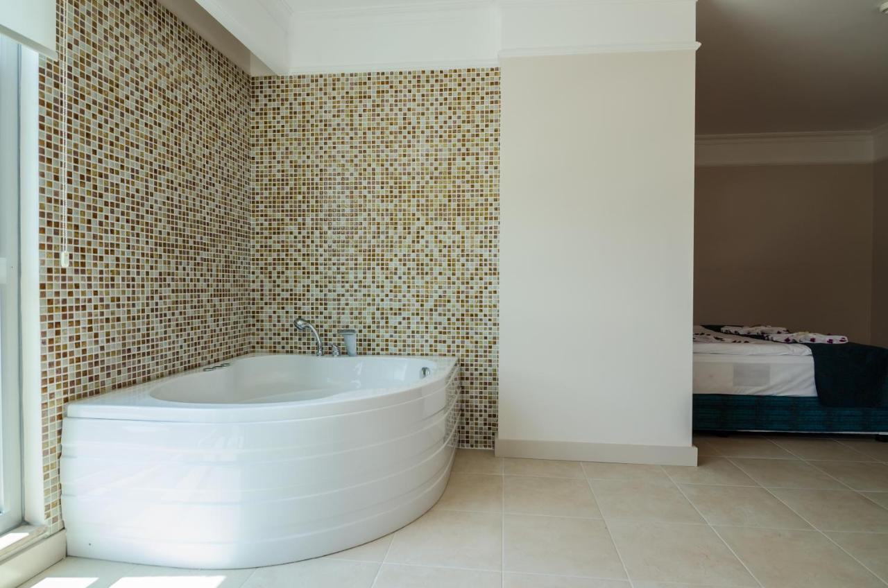 The Lumos Deluxe Resort Hotel & Spa