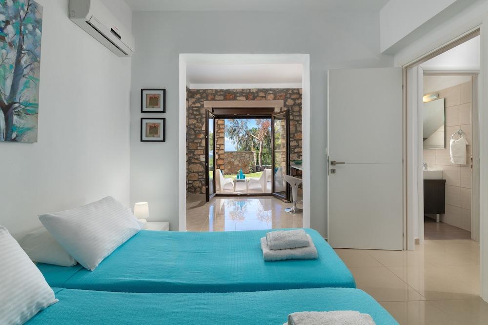 Pefkos Hillside Villas 