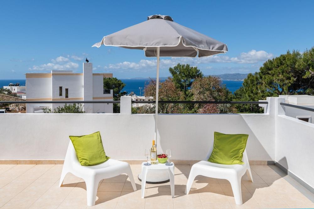 Pefkos Hillside Villas 