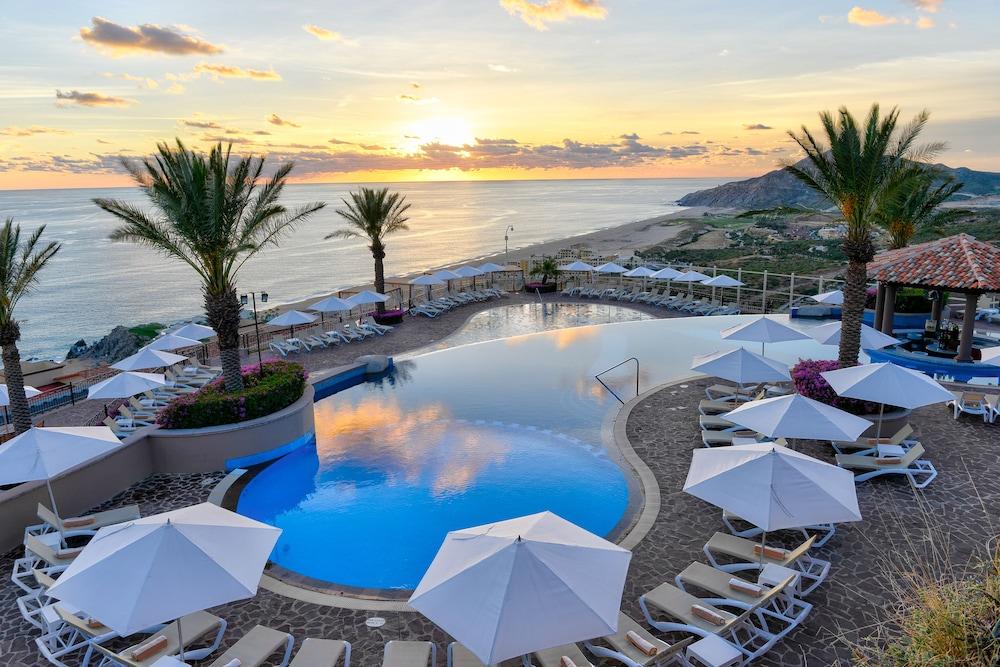 Pueblo Bonito Sunset Beach Golf & SPA Resort in Cabo-san-lucas