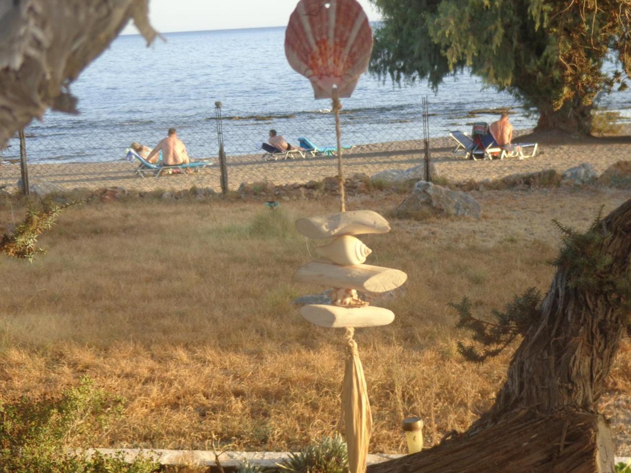 Nicholas Beach Studios 2 *