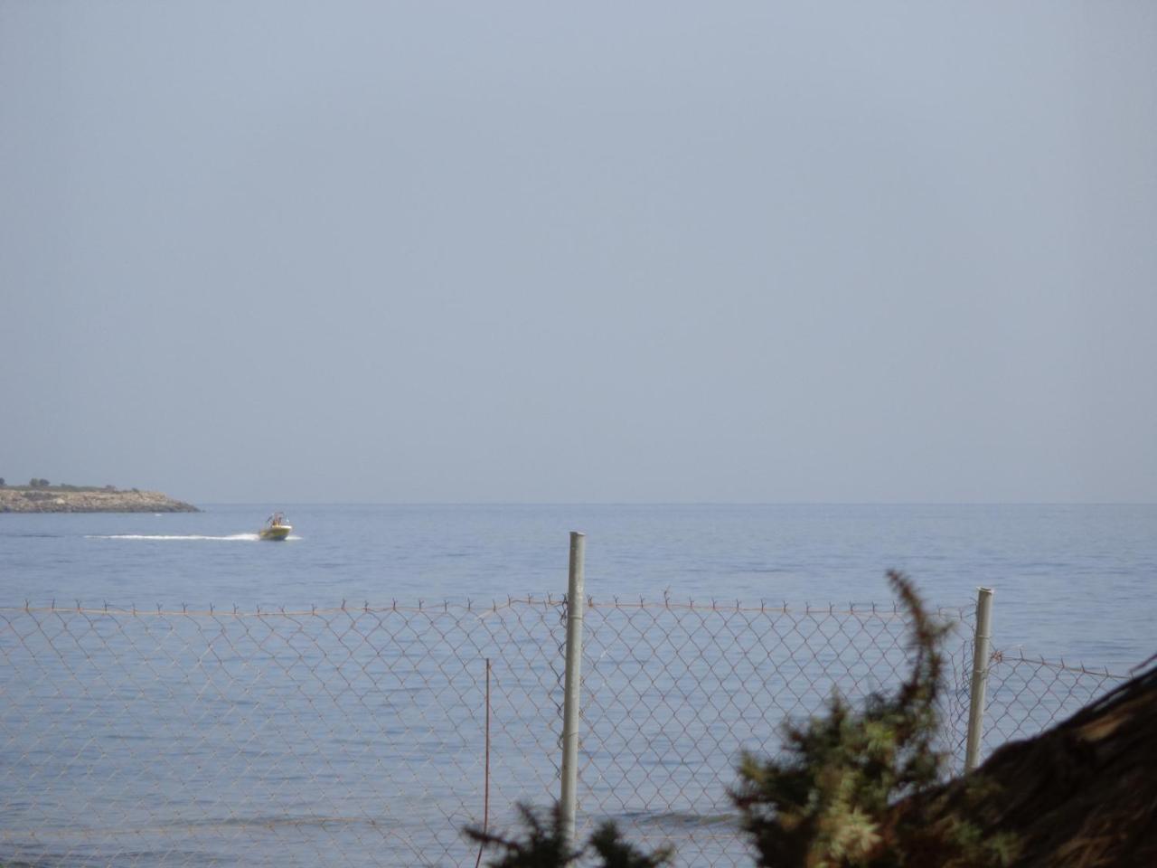 Nicholas Beach Studios 2 *