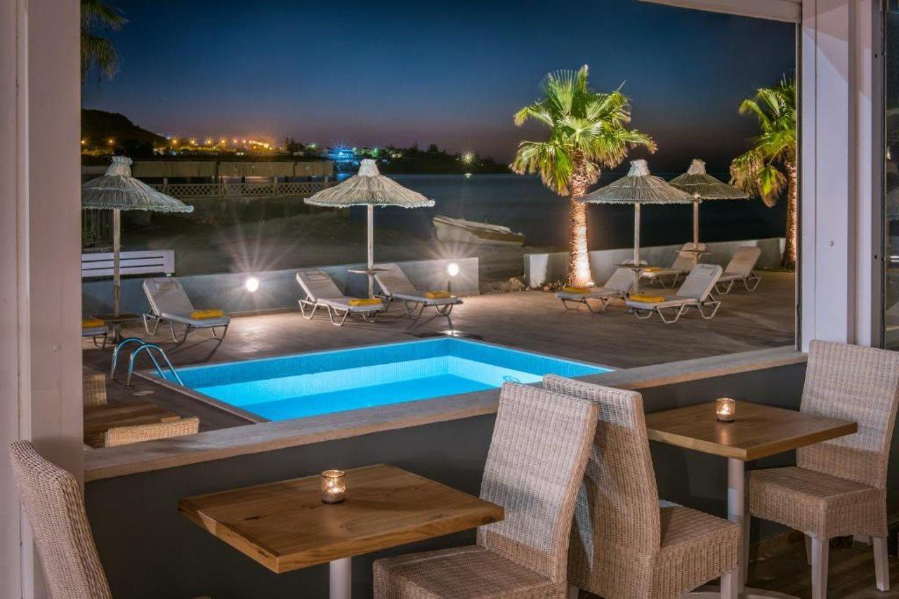 Compass Stalis Beach 4 *