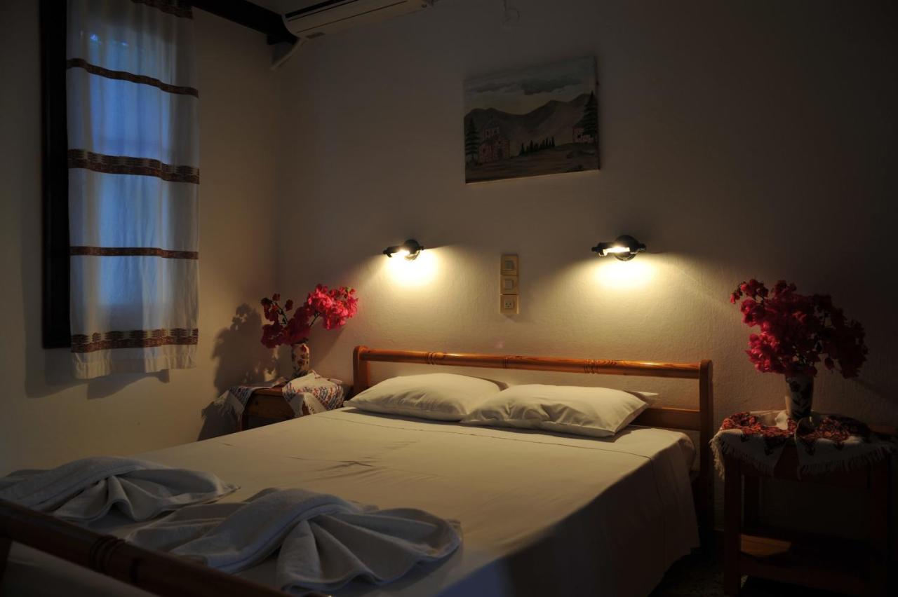 Dolphin Apartments 2 *