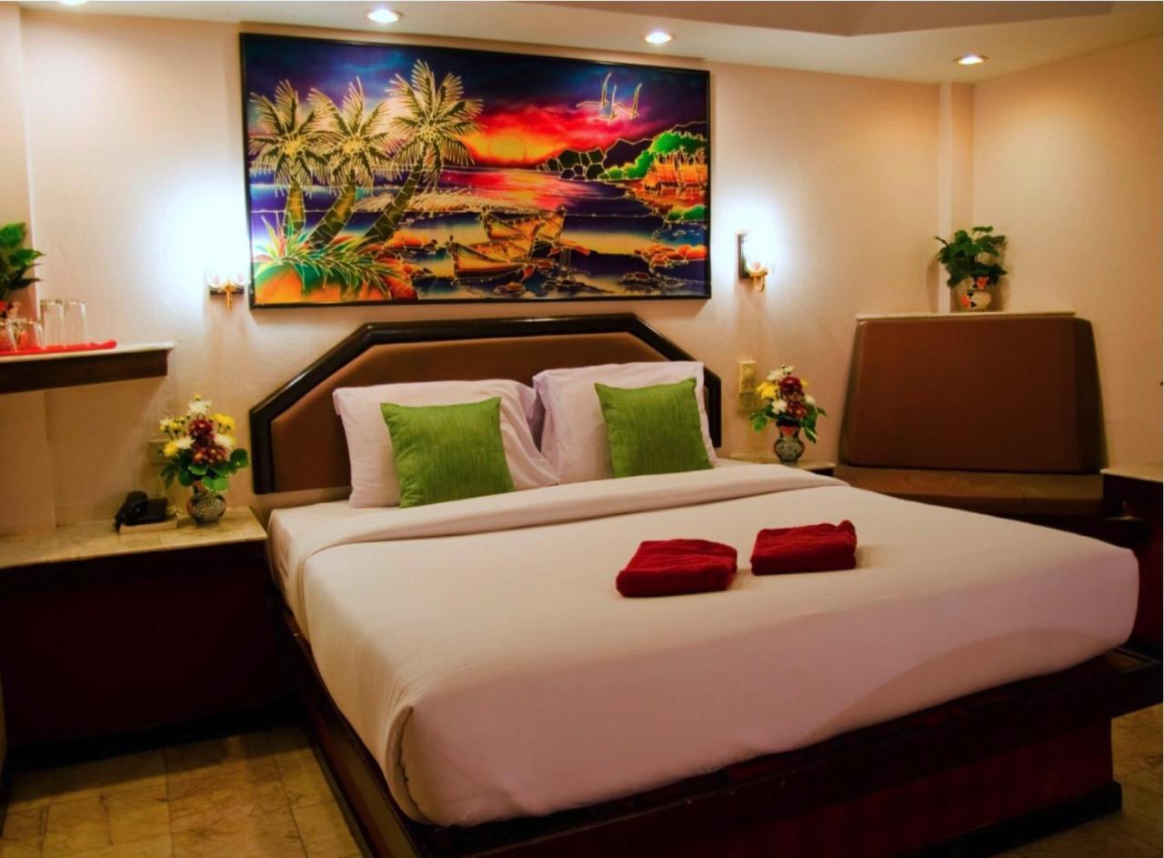 Paradise Inn