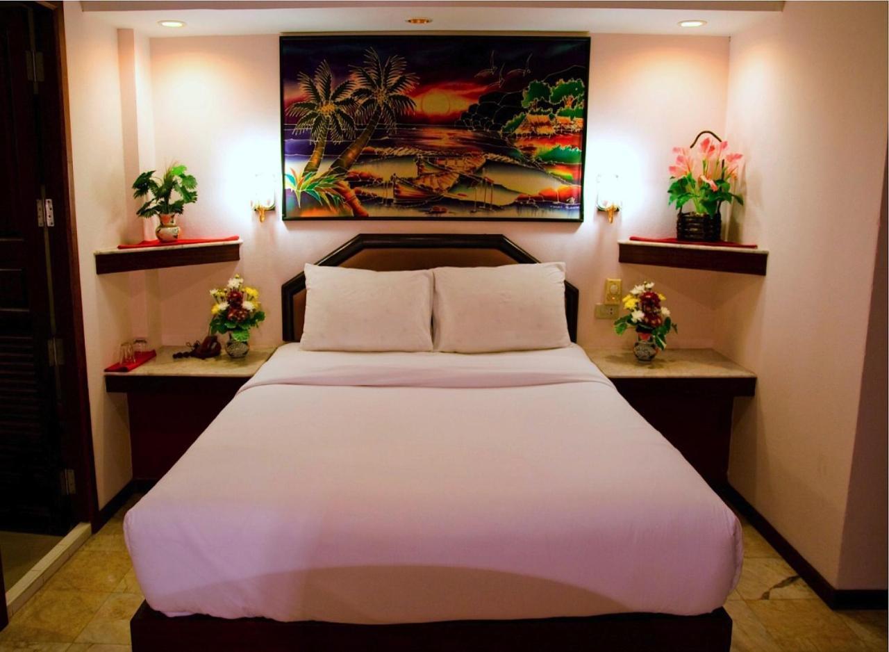 Paradise Inn