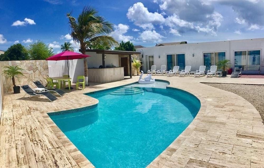 Genesis Bed & Breakfast à Aruba-all