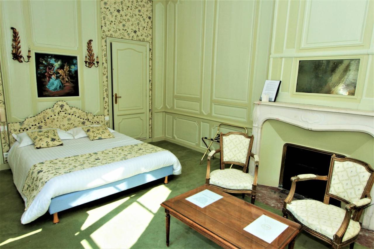 Le Regent Hotel Residence em Villers-cotterets