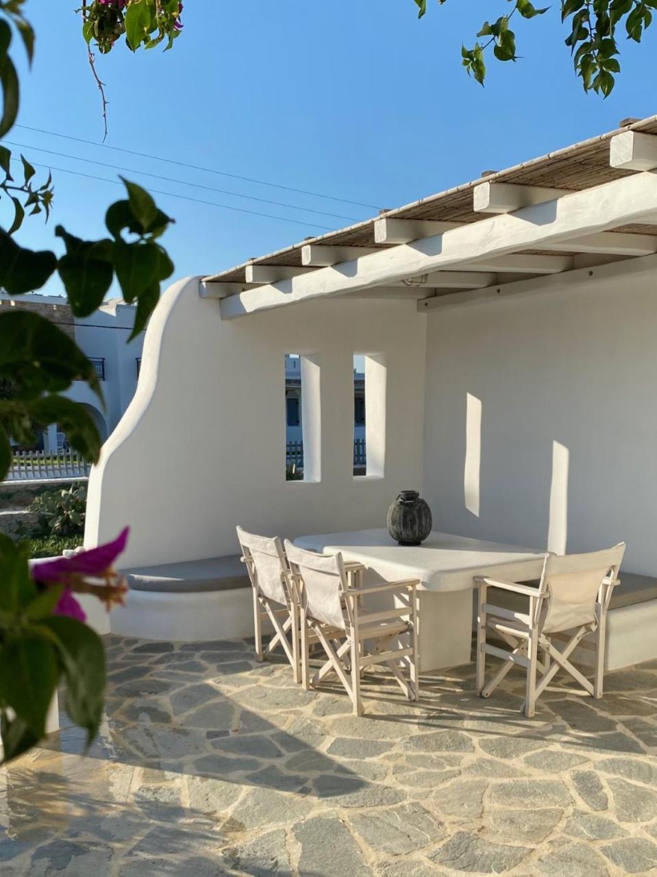 Ploes Seaside Houses 2 *