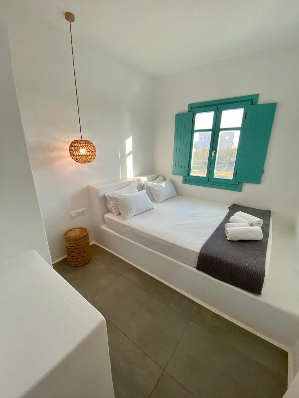 Ploes Seaside Houses 2 *