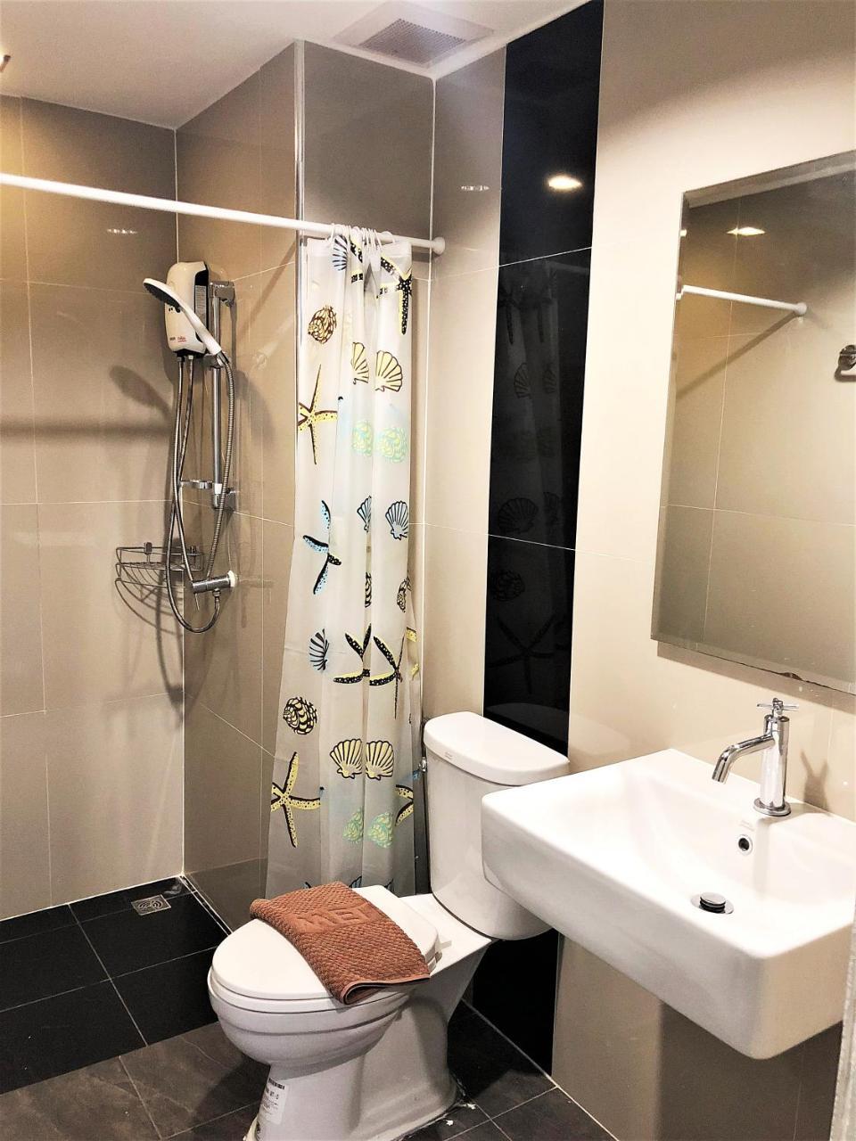 Izen Plus Budget Hotel & Residence 