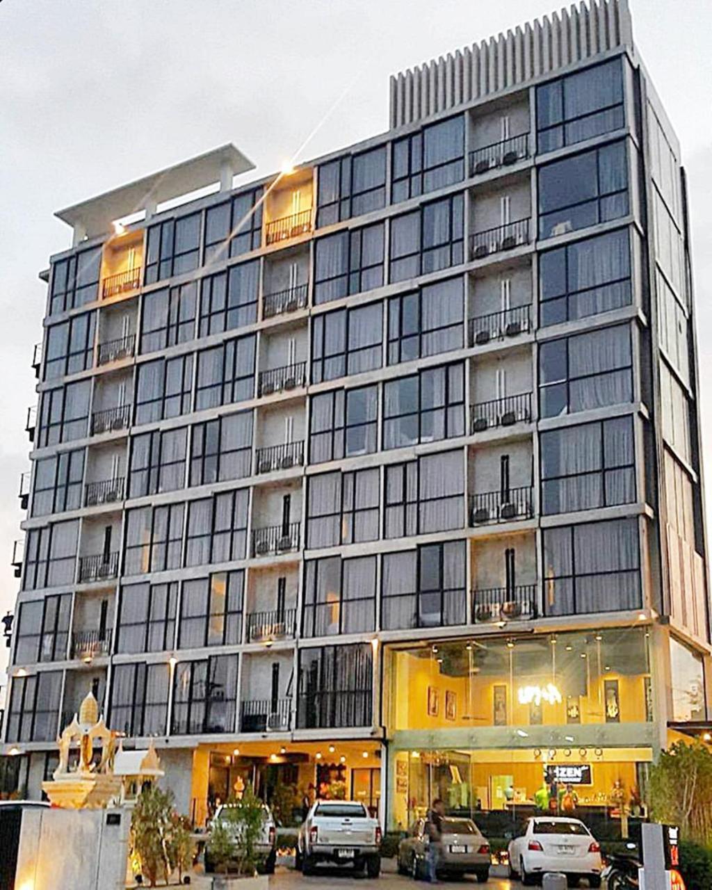 Izen Plus Budget Hotel & Residence 