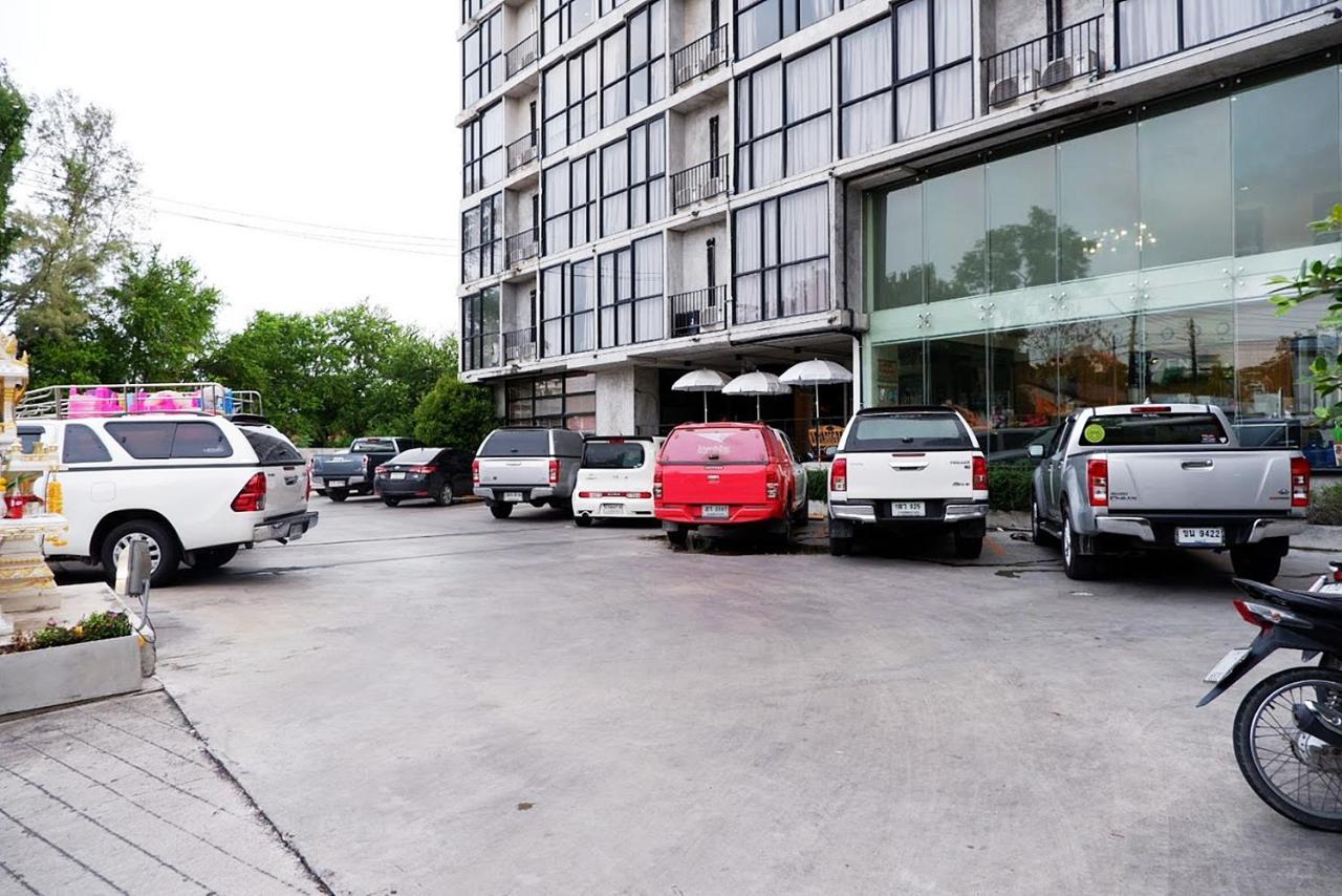 Izen Plus Budget Hotel & Residence 