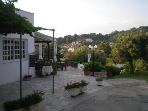 Kirimis Studios 1 *
